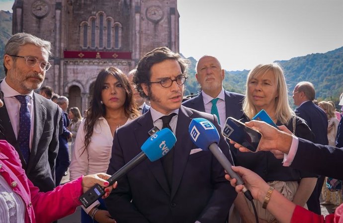 El diputado nacional de Vox, José María Figaredo, en Covadonga.