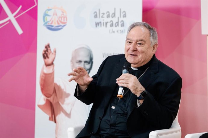 Archivo - El obispo de Canarias, Mons. José Mazuelos, interviene durante la presentación de la agenda oficial del Papa León XIV para su próximo viaje a España, a 6 de mayo de 2026, en Madrid (España). El Papa León XIV visitará España del 6 al 12 de junio 
