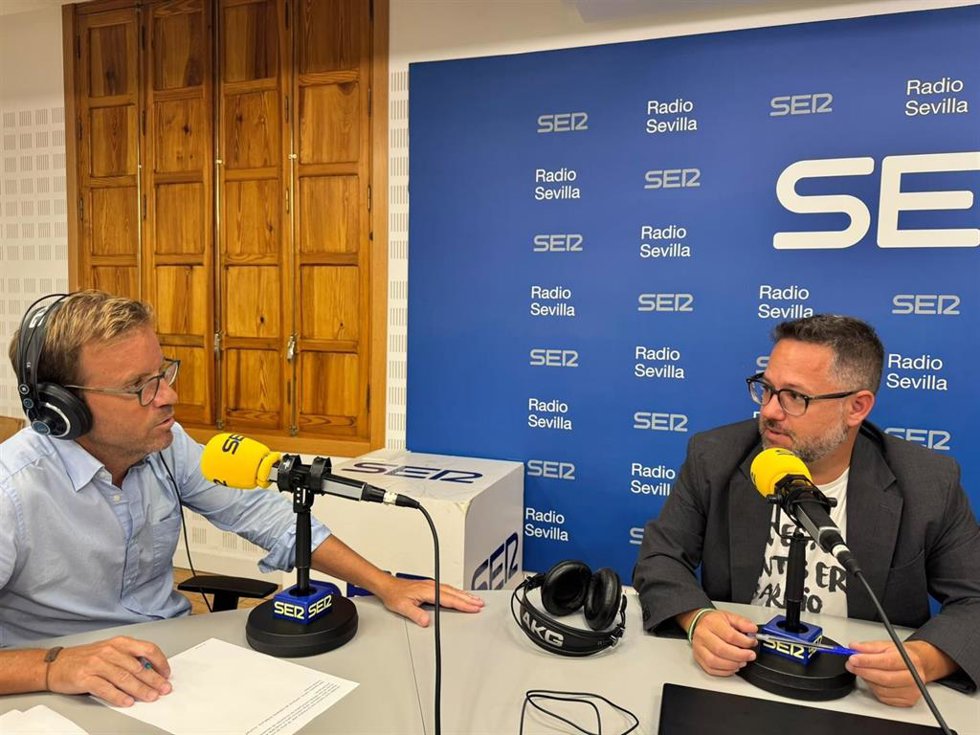 El portavoz de Adelante Andalucía, José Ignacio García, en una entrevista en la Cadena SER.