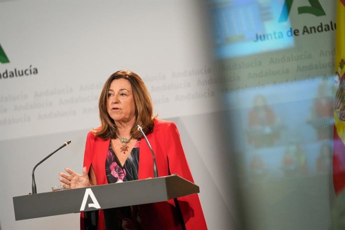 La consejera de Educación, María del Carmen Castillo, informa sobre las novedades del curso 2026/2027 en Andalucía.