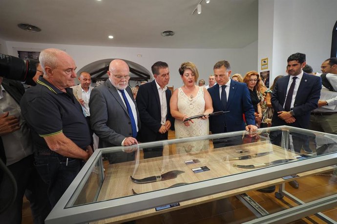 Inauguración institucional del Salón y Exposición de Cuchillería