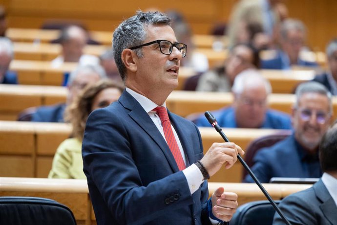 El ministro de Presidencia, Justicia y Relaciones con las Cortes, Félix Bolaños, durante la sesión de control en el Senado