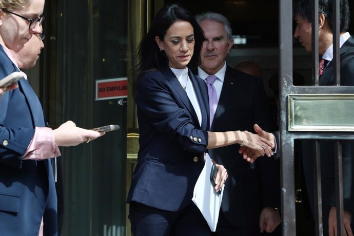 Santiago 8 de septiembre 2026. La Presidenta del Senado, Paulina Nunez, junto al vicepresidente de la cámara alta, Ivan Moreira, hablan con la prensa luego de una reunion con el ministro de relaciones exteriores Dragomir Yankovic/Aton Chile