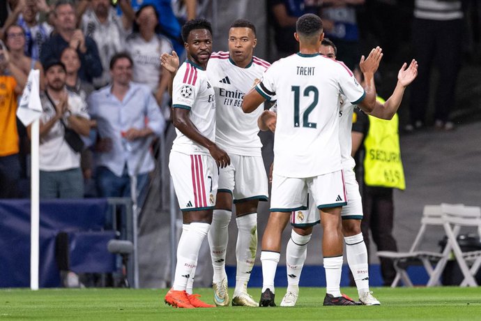 8 de setembro de 2026, Madri, Madri, Espanha: MADRI, ESPANHA – 8 DE SETEMBRO: Kylian Mbappé, do Real Madrid, comemora após marcar o primeiro gol da equipe durante a partida de futebol da Liga dos Campeões da UEFA entre o Real Madrid e o Inter de Milão no 