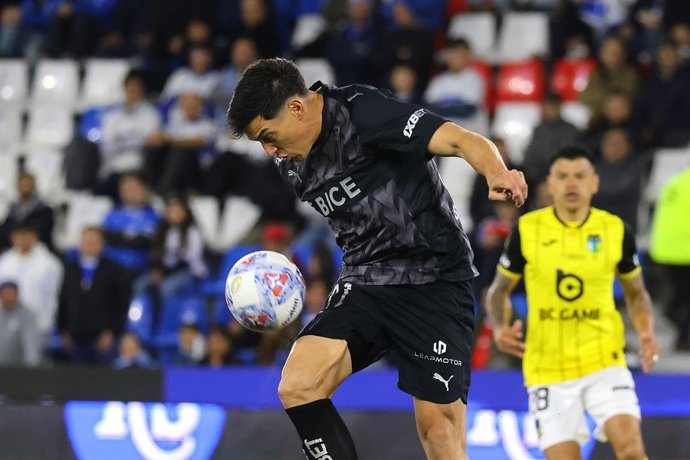 Futbol, Universidad Catolica vs Ohiggins. Fecha 21 de Liga de Primera 2026. El jugador de Universidad Catolica Agustin Garcia Basso es fotografiado durante el partido contra Ohiggins de la Liga de Primera disputado en el estadio Claro Arena. Santiago,
