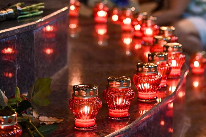 Velas en recuerdo a las víctimas de un ataque del Ejército de Ucrania contra la región rusa de Krasnodar, en el marco de la guerra desatada en 2022 (archivo)
