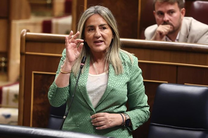 La ministra de Educación, Formación Profesional y Deportes, Milagros Tolón, 