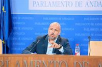 Vox recalca que en el acuerdo con PP-A está "perfectamente reflejado que estamos en contra del reparto de menores"