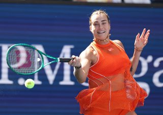 05 September 2026, US, New York: Belarusian tennis player Aryna Sabalenka in action against Uzbekistan's Kamilla Rakhimova during their women's singles third round match of the US Open tennis tournament. Photo: Marcin Cholewinski/ZUMA Press Wire/dpa