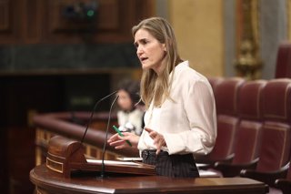 Archivo - La vicepresidenta y ministra para la Transición Ecológica y el Reto Demográfico, Sara Aagesen, durante un pleno en el Congreso de los Diputados, a 15 de abril de 2026, en Madrid (España). Pleno de control al Gobierno con preguntas e interpelacio