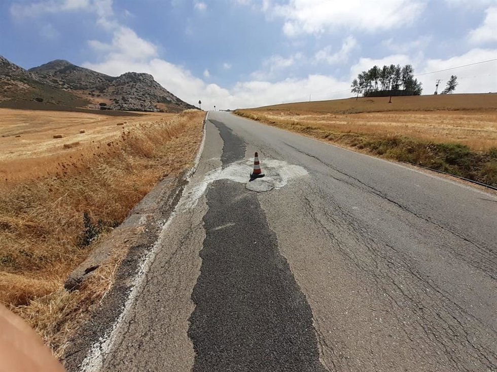 Diputación de Málaga licita por 1,9 millones la segunda fase del arreglo de deformaciones en acceso a La Joya en Antequera.