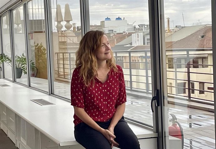 La actriz Cristina Genebat publica la novela 'Sorra'