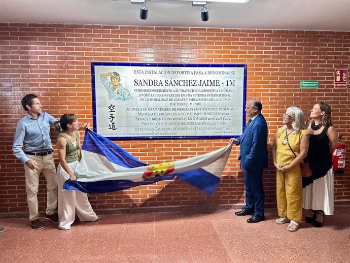 Talavera rinde homenaje a Sandra Sánchez dando su nombre al polideportivo 1º de Mayo.