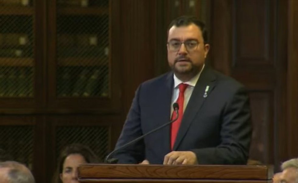 Adrián Barbón