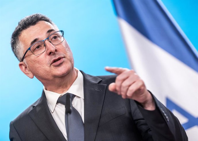 Archivo - 05 May 2026, Berlin: Israeli Foreign Minister Gideon Saar, speaks during a joint press conference with  Johann Wadephul, German Foreign Minister, after their meeting in Berlin. Photo: Michael Kappeler/dpa