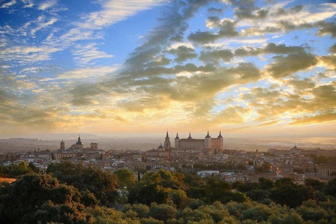 Archivo - Panorámica de Toledo