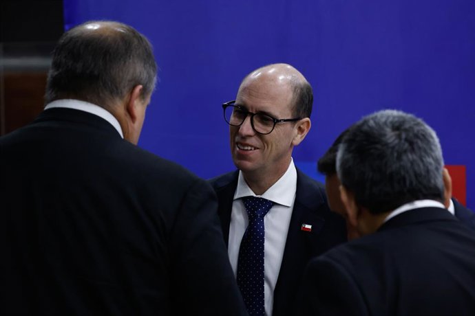 Santiago, 9 de Septiembre de 2026.  El ministro de Seguridad Publica, Martin Arrau, junto al Fiscal Nacional, Angel Valencia y los altos mandos de Carabineros, PDI y Gendarmeria, dan a conocer las cifras consolidadas de homicidios consumados del primer