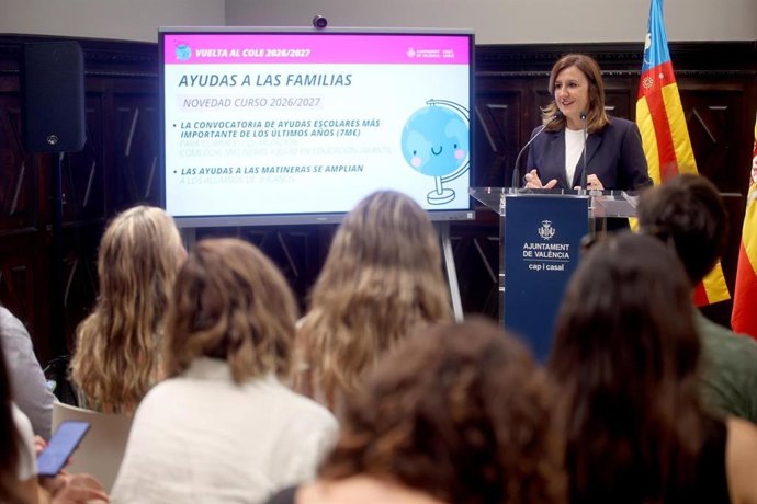 L'alcaldessa de València, María José Catalá, en la roda de premsa oferida coincidint amb l'inici del curs escolar.