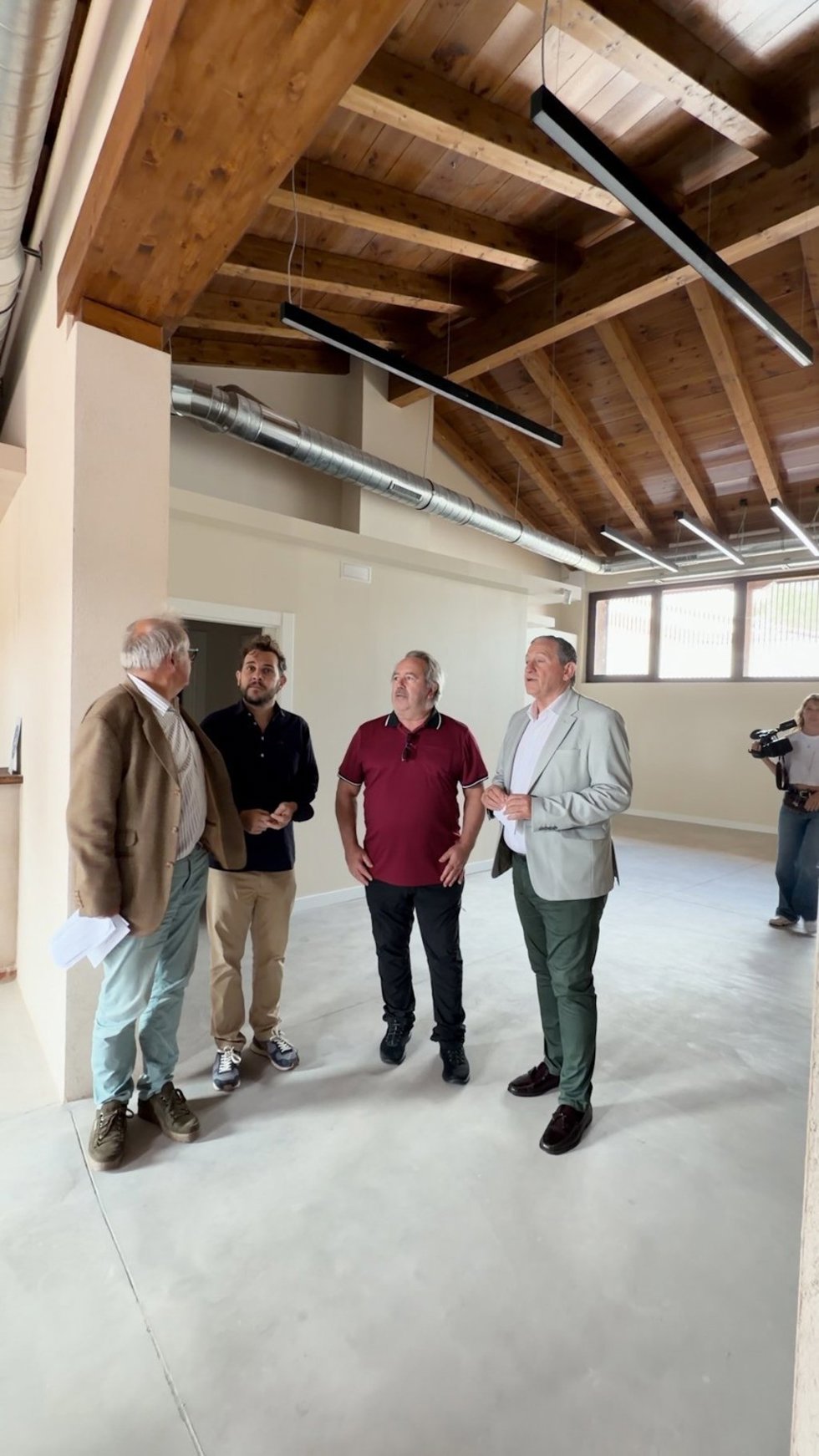 Un momento de la visita a las obras del Proyecto de construcción del Centro de Interpretación Zamora Paisaje Cultural en el Camino Pastelero de la margen izquierda del Duero