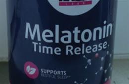 Archivo - Consumo retira del mercado complemento alimenticio 'Melatonin Time Release' por elevado contenido de melatonina