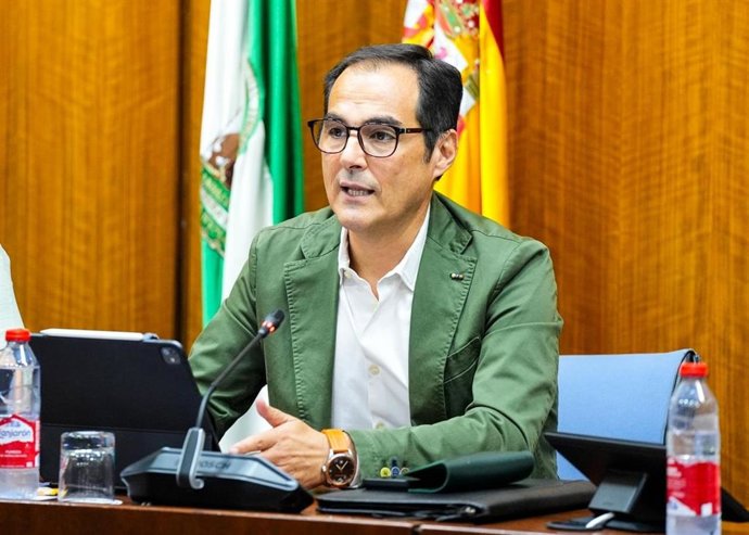 El consejero de Inteligencia Artificial, José Antonio Nieto, en la comisión parlamentaria del 9 de septiembre de 2026.