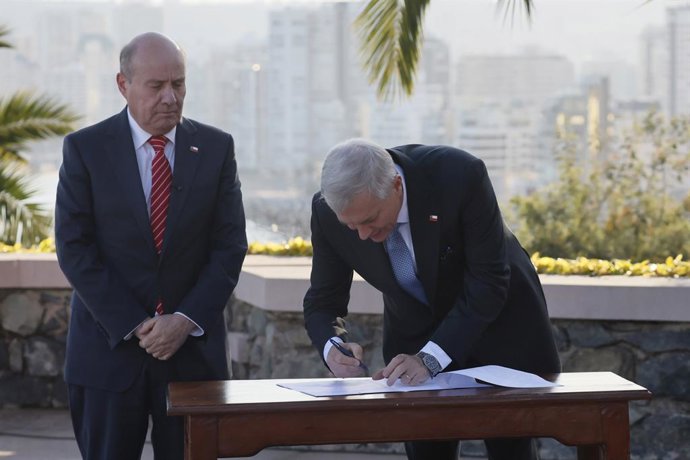 Vina del Mar, 9 de septiembre 2026 El ministro de Hacienda, Jorge Quiroz, y el Presidente de la Republica, Jose Antonio Kast, presentan el proyecto de ley de reforma al mercado de capitales en Cerro Castillo Sebastian Cisternas/Aton Chile