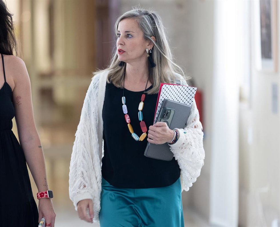 La portavoz de Sumar en el Congreso, Verónica Barbero, a su llegada a la Junta de Portavoces en el Congreso de los Diputados, en la sala Mariana Pineda, a 8 de septiembre de 2026, en Madrid (España).