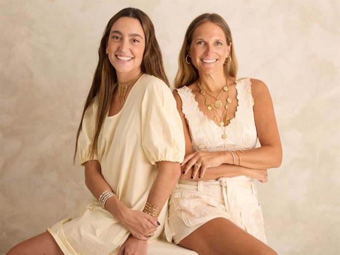 Ana Iglesias y Cristina Martínez Gijón recuperan las joyas vintage que serán tendencia este otoño