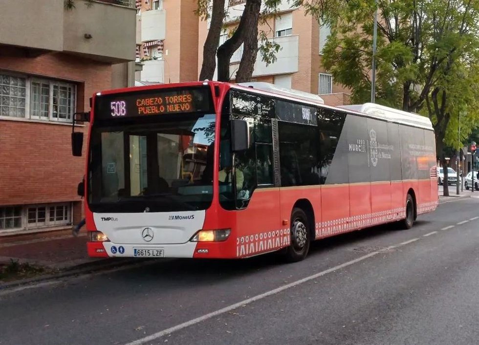 Archivo - Autobús de pedanías de Murcia