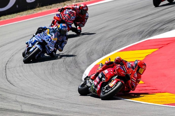 Imagen de Marc Márquez, Álex Márquez y Pecco Bagnaia en MotorLand Aragón.