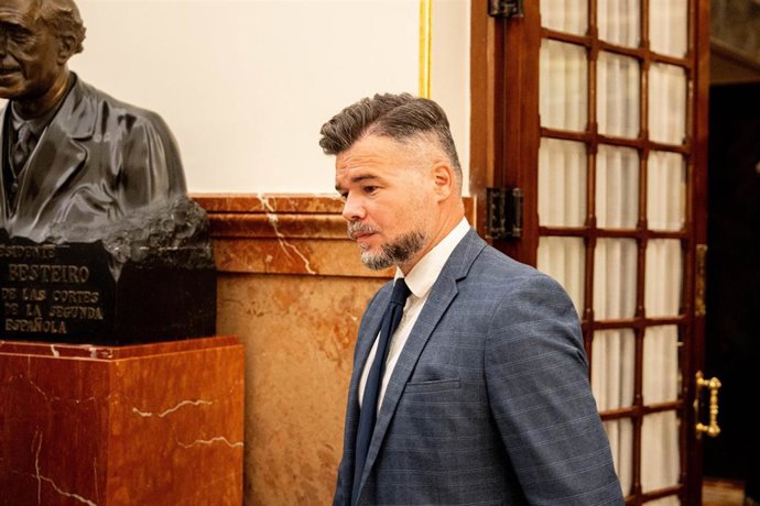 El portavoz de ERC en el Congreso, Gabriel Rufián, a su salida de una sesión plenaria 