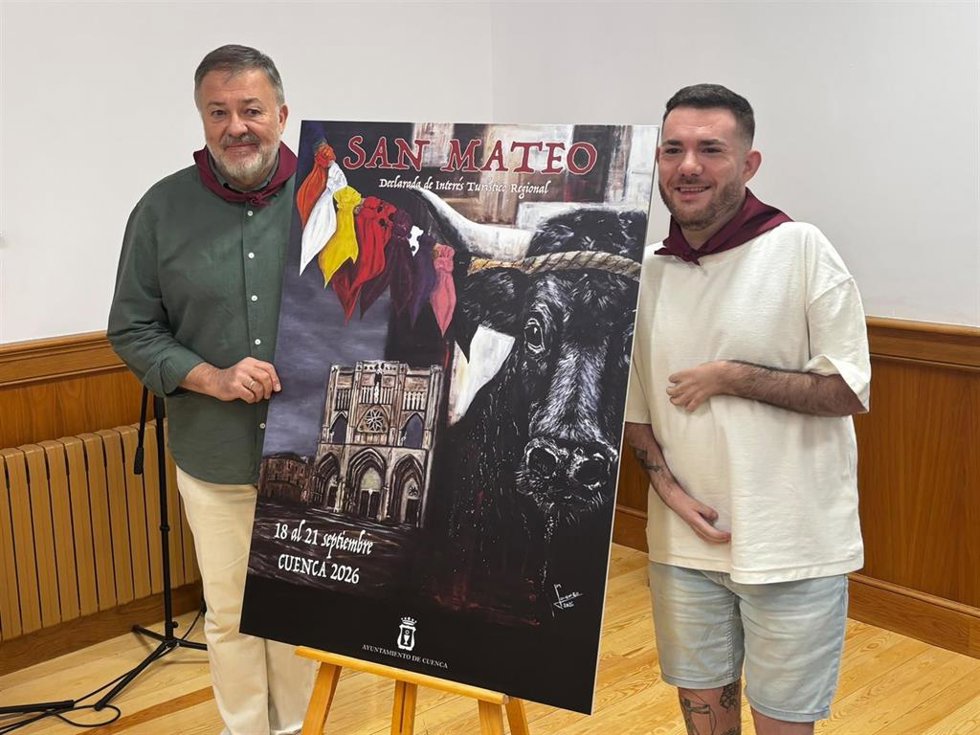 Vaca, Catedral, arte y fiesta en el cartel de San Mateo pintado con la boca por Lorenzo Higueras