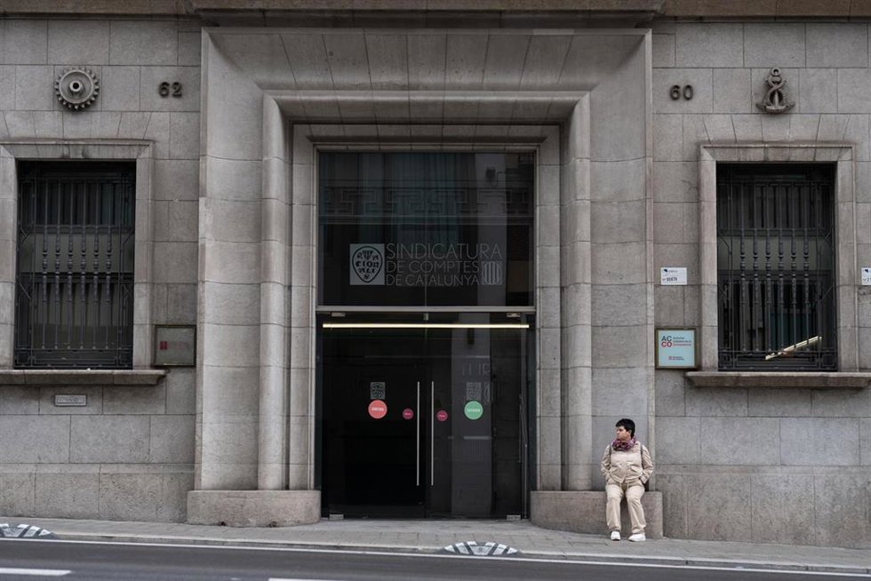 Archivo - Fachada de la sede de la Sindicatura de Comptes