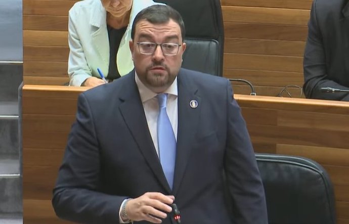Adrián Barbón