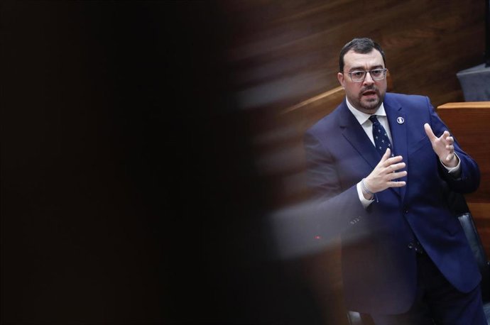 Archivo - El presidente del Principado, Adrián Barbón, en una imagen de archivo