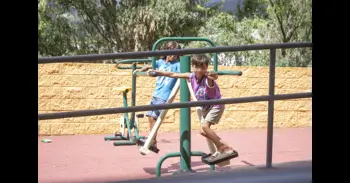 Avisan de una "llegada masiva" de menores migrantes no acompañados por Canarias y Ceuta
