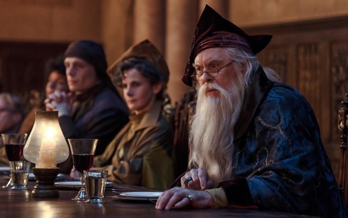 Caos en la temporada 2 de Harry Potter, que retrasa su rodaje: "Todos en Warner están indignados"