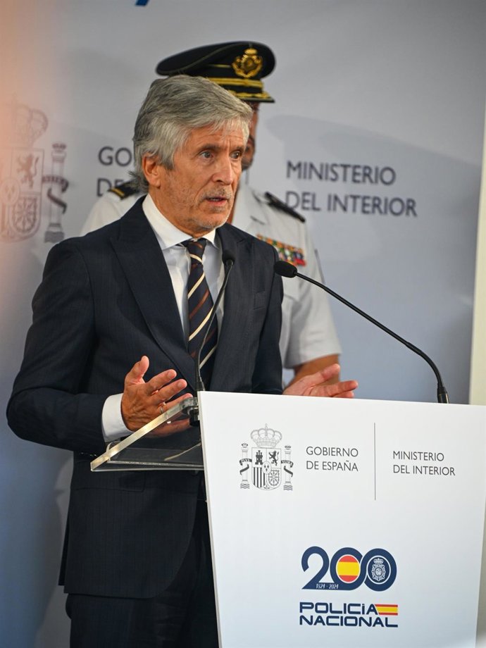 Imagen del ministro del Interior, Fernando Grande-Marlaska en la inauguración de la nueva comisaría de la Policía Nacional en Andújar (Jaén). A 10 de septiembre de 2026 en Andújar (Jaén, Andalucía, España). El acto ha contado, además, con la presencia del