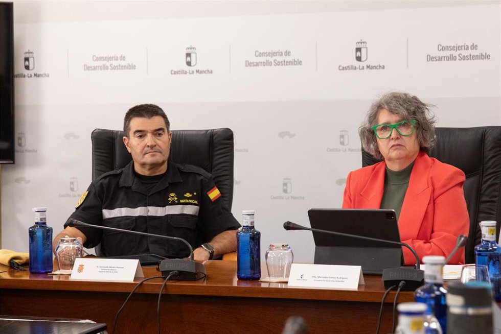 La Consejera De Desarrollo Sostenible, Mercedes Gómez, Se Reúne Con Máximos Representantes De La Unidad Militar De Emergencias (UME)