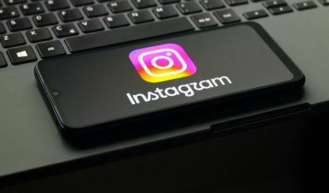 SocialMedia