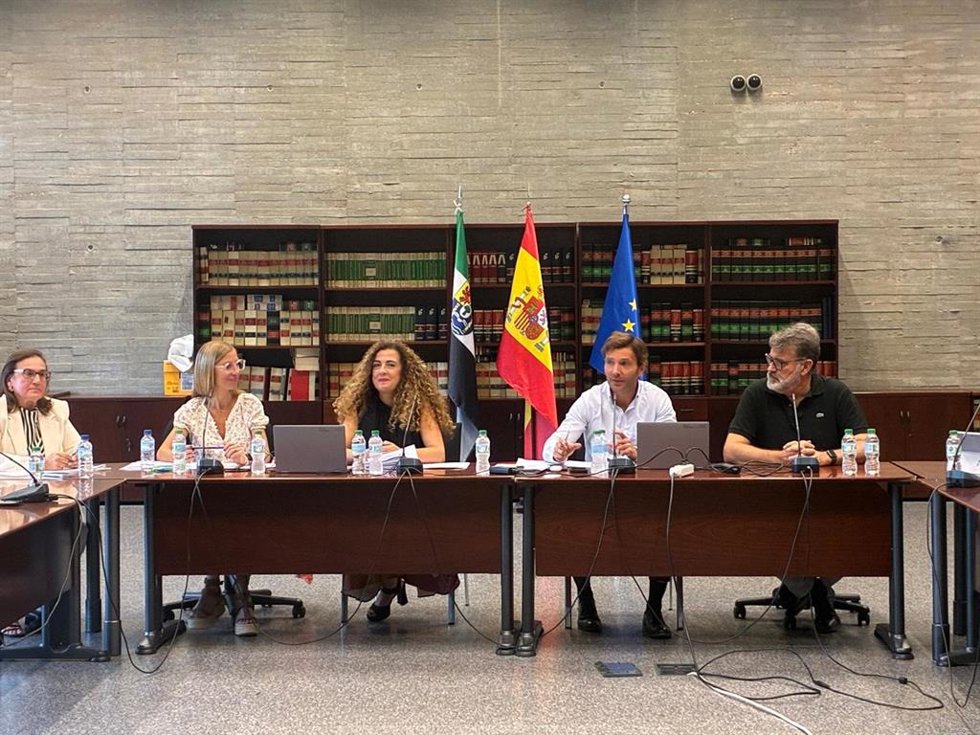 Reunión de la Mesa Sectorial de Personal Docente en Extremadura