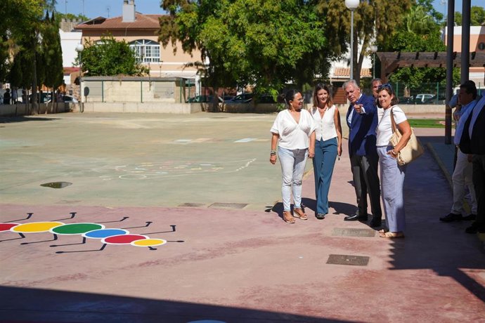 Corporación municipal en el inicio del curso en Sevilla