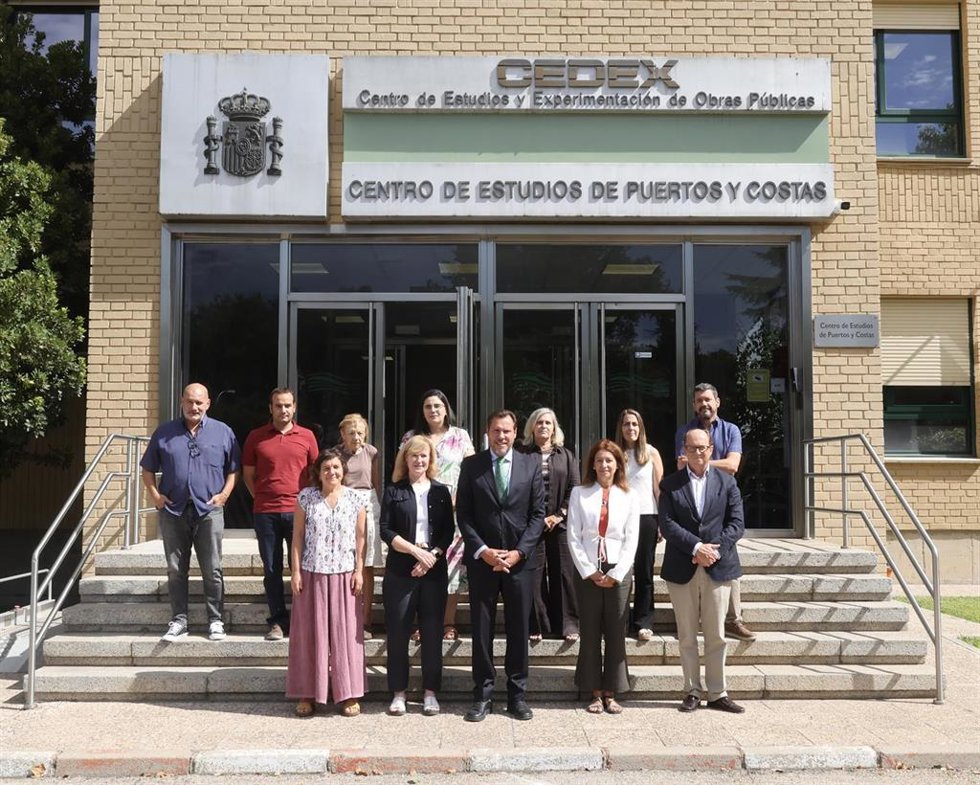 Visita del ministro de Transportes, Óscar Puente, al Cepyc