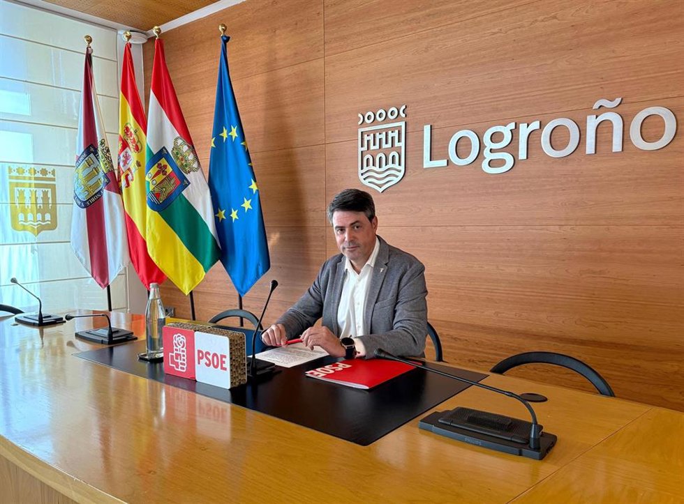 Archivo - El portavoz del Grupo Municipal Socialista, Luis Alonso