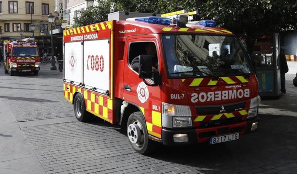 Archivo - Camión de Bomberos de Córdoba capital.