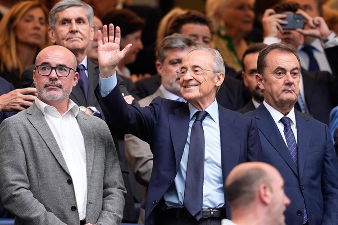 Florentino Perez, President of Real Madrid, greets the supporters during the Spanish League, LaLiga EA Sports, football match played between Real Madrid and Malaga CF at Bernabeu stadium on August 30, 2026, in Madrid, Spain.