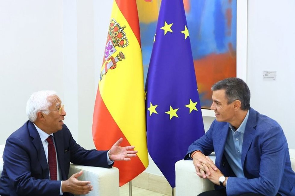 El presidente del Gobierno, Pedro Sánchez, y el presidente del Consejo Europeo, Antonio Costa, durante su reunión en el Palacio de la Moncloa, a 10 de septiembre de 2026 (Madrid).