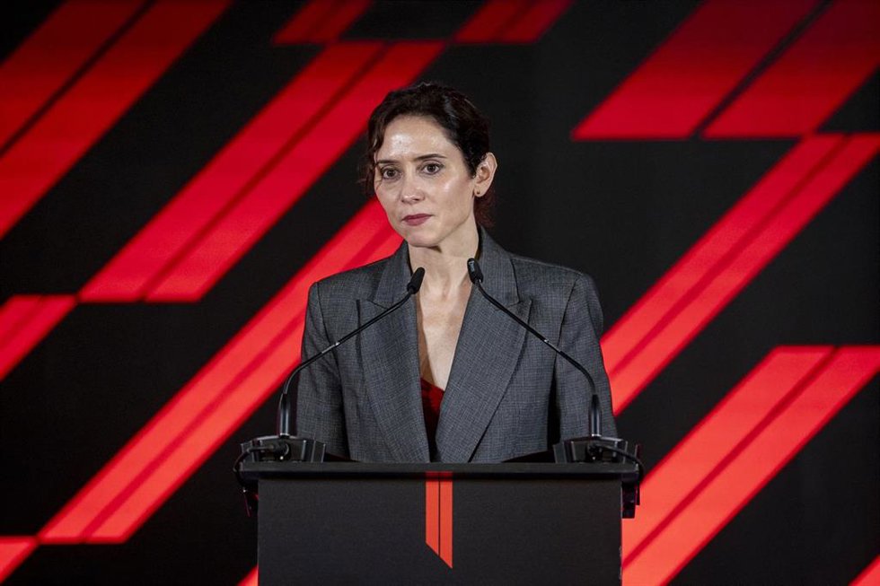Archivo - La presidenta de la Comunidad de Madrid, Isabel Díaz Ayuso, interviene durante el acto de presentación del trofeo al ganador del Gran Premio de España de Fórmula 1, a 26 de febrero de 2026, en Madrid (España).