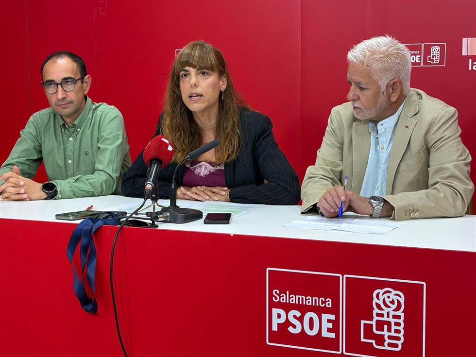 Muñoz, Sánchez y Serrada durante la rueda de prensa.