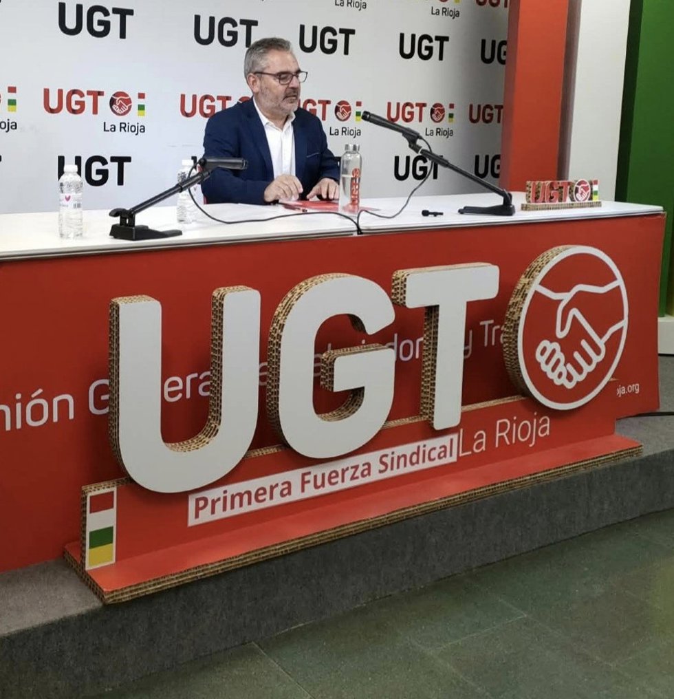 El secretario general de UGT La Rioja, Jesús Izquierdo en la comparecencia de prensa para analizar la actualidad